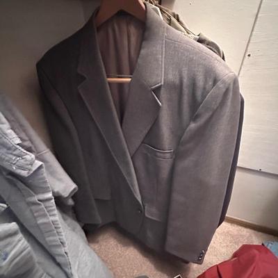 Men's Clothing Lot