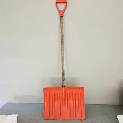 Snow Shovels & Ice Melt (G-JS)