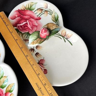 Lot 7 Lefton American Rose Relish bowls