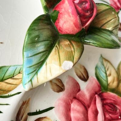 Lot 7 Lefton American Rose Relish bowls