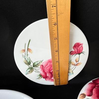 Lot 10 Lefton American Rose Trays & lid