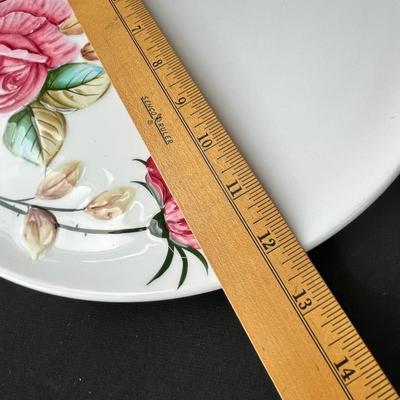 Lot 10 Lefton American Rose Trays & lid