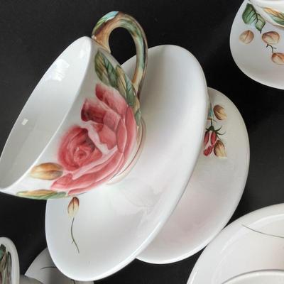 Lot 11 Lefton American Rose Cups & Saucers