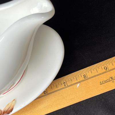 Lot 15 Lefton American Rose Gravy Boat