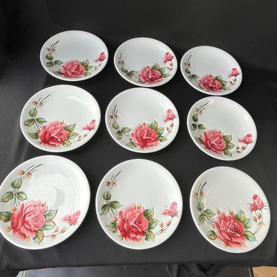 Lot 18 Lefton American Rose Bread & butter Plates