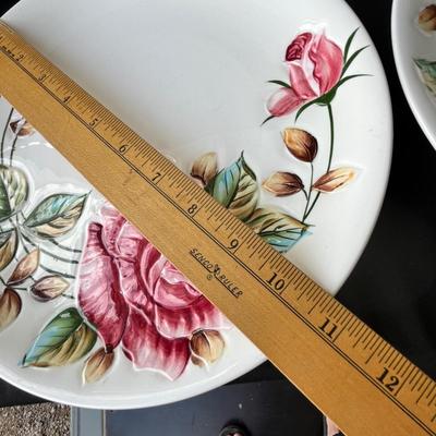 Lot 19 Lefton American Rose Dinner Plates