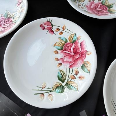 Lot 20 Lefton American Rose Luncheon Plates