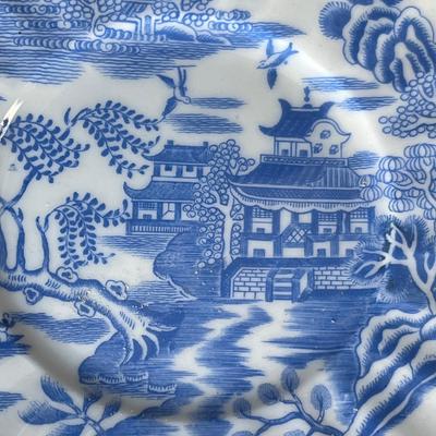 Lot 20 Tuscan China Blue Willow