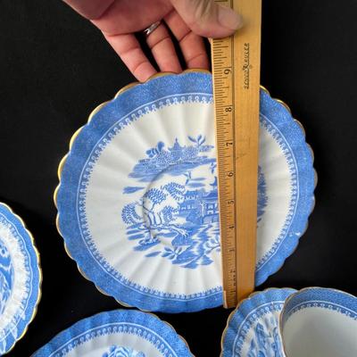 Lot 20 Tuscan China Blue Willow