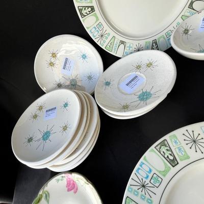 Lot 24 MCM dinnerware