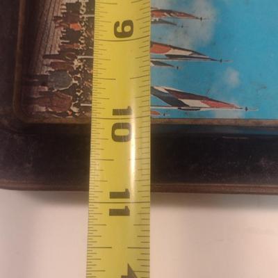 Vintage NY World's Fair Metal Tray- Approx 7" x 11"