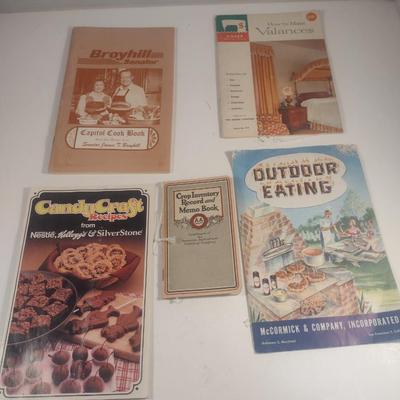 Vintage Paperback Pamphlets and Booklets