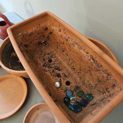 Terra Cotta Pots, Saucers & More (G-JS)