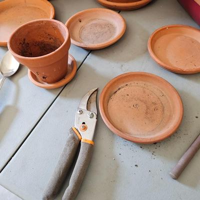 Terra Cotta Pots, Saucers & More (G-JS)