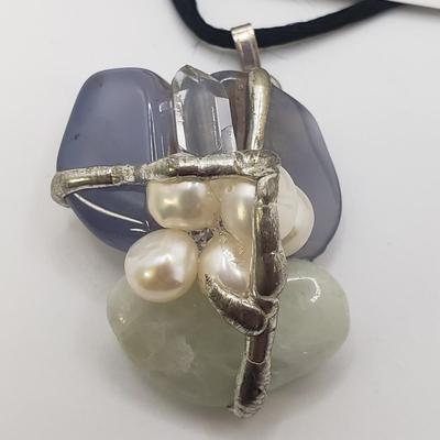 13 Seeds of Light Gem Necklaces (ST-KD)