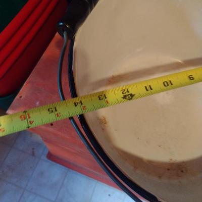 Pottery Basin and Enameled Chamber Pot