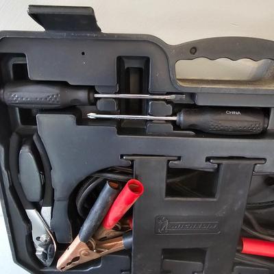 Michelin Emergency Roadside Kit & More (G-JS)