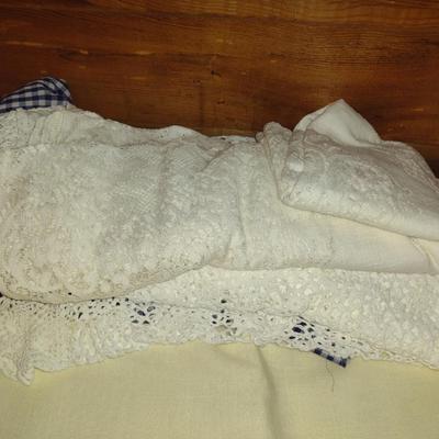 Assorted Table Coverings (Linens #2)