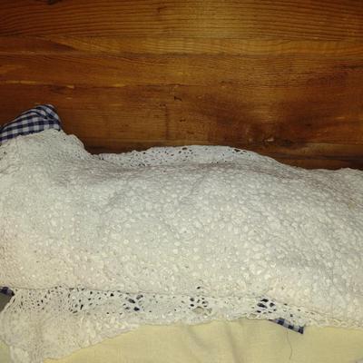 Assorted Table Coverings (Linens #2)