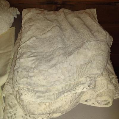 Assorted Table Coverings (Linens #2)