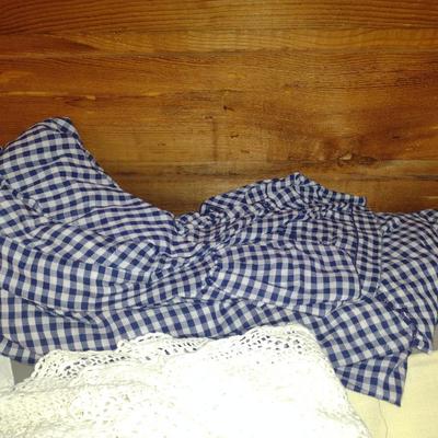 Assorted Table Coverings (Linens #2)