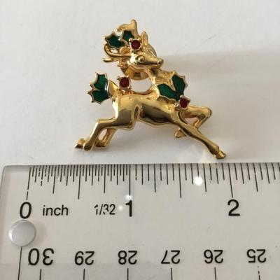 Vintage Avon Christmas reindeer pin
