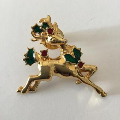 Vintage Avon Christmas reindeer pin