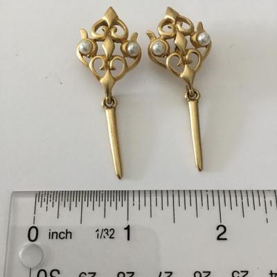 Beautiful gold satin toned dangle earrings