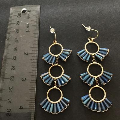 Nice crystal gold tone statement earrings