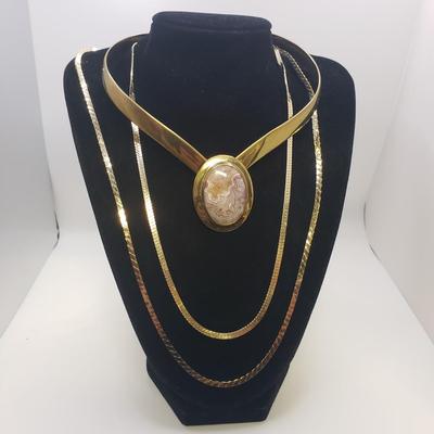Brass Choker with Stone Pendant and Two Gold Necklaces (ST-KD)