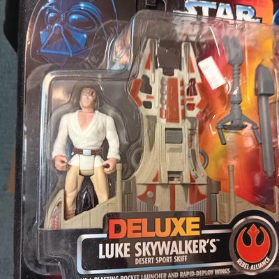TWO 1996 STAR WARS ACTION FIGURES