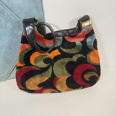 Sale Photo Thumbnail #556