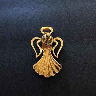 Beautiful vintage angel brooch pin