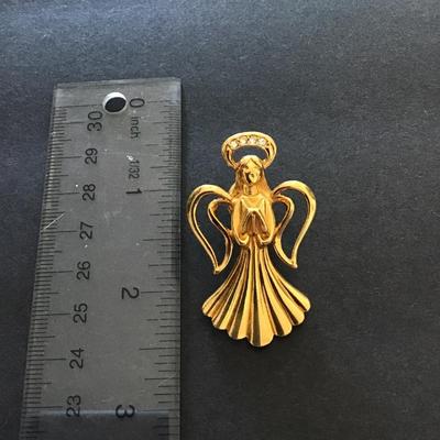 Beautiful vintage angel brooch pin