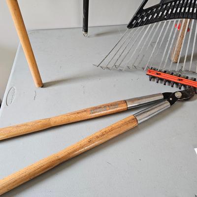 Yard & Garden Long Tools & More (G-JS)