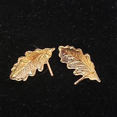 Carved Stone and Gold Leaf Pendants w/ 10K & 14K (ST-KD)