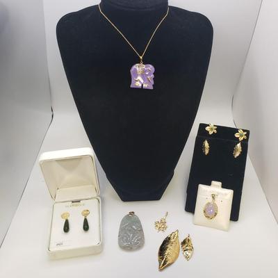 Carved Stone and Gold Leaf Pendants w/ 10K & 14K (ST-KD)