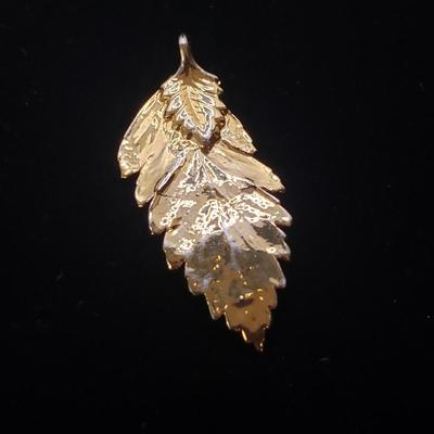 Carved Stone and Gold Leaf Pendants w/ 10K & 14K (ST-KD)