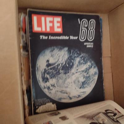 Collection of Assorted Vintage Magazines