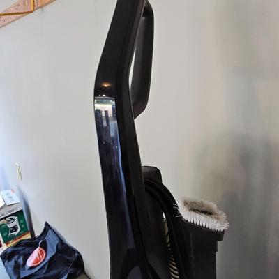 Hoover Wind Tunnel XL Pet Vacuum & Accessories (G-JS)