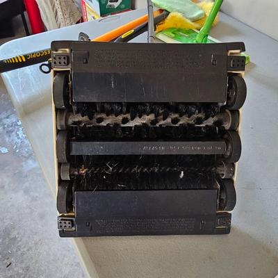 Hoover & Bissell Vacuum Cleaners & Assorted Cleaning Items (G-JS)