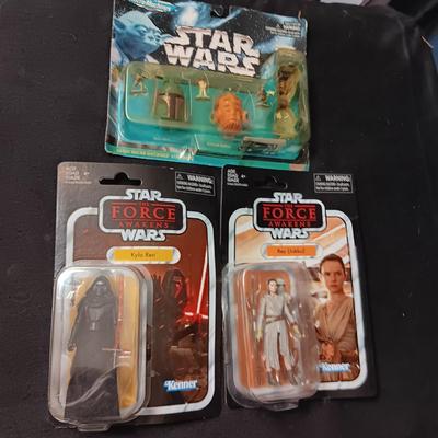 SEALED STAR WARS ACTION FIGURES