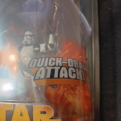 2 SEALED STAR WARS "REVENGE OF THE SITH" ACTION FIGURES
