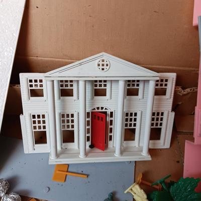 MARX TALKING RAILROAD STATION
