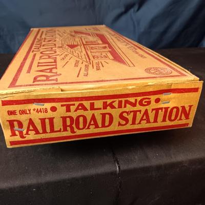 MARX TALKING RAILROAD STATION