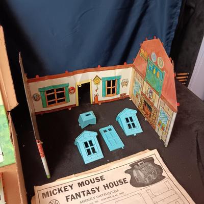 WALT DISNEY PRODUCTIONS CARRY-ALL DOLL HOUSE BY MARX
