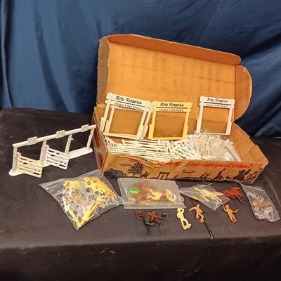 ROY ROGERS RODEO RANCH PLAY SET BY MARX