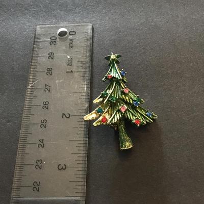 Cute Christmas tree brooch