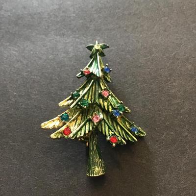 Cute Christmas tree brooch