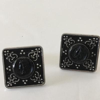 Swank, cameo, men’s cufflinks vintage